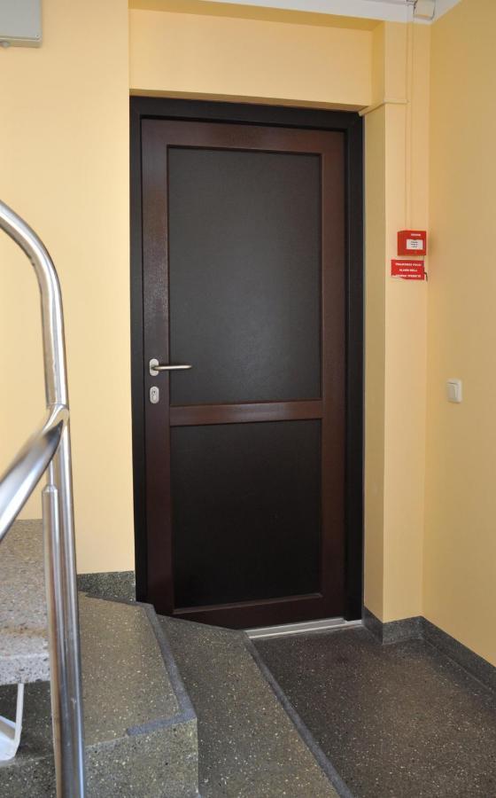 Riga City Center Quiet Apartment With Free Private Parking Екстериор снимка