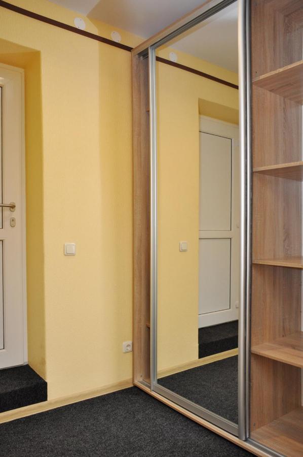 Riga City Center Quiet Apartment With Free Private Parking Екстериор снимка